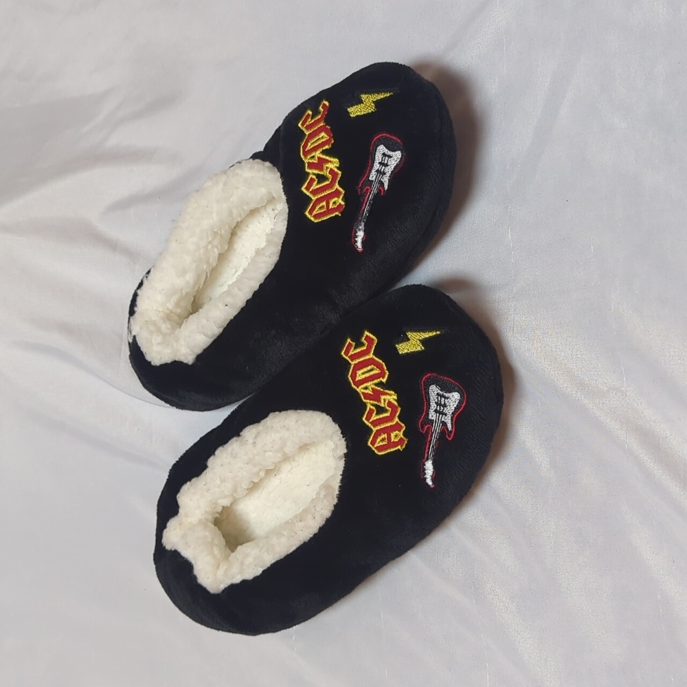 ACDC Guitar Lightning Bolt Slip On Fuzzy Lined House Slippers Non-Slip Approx S
